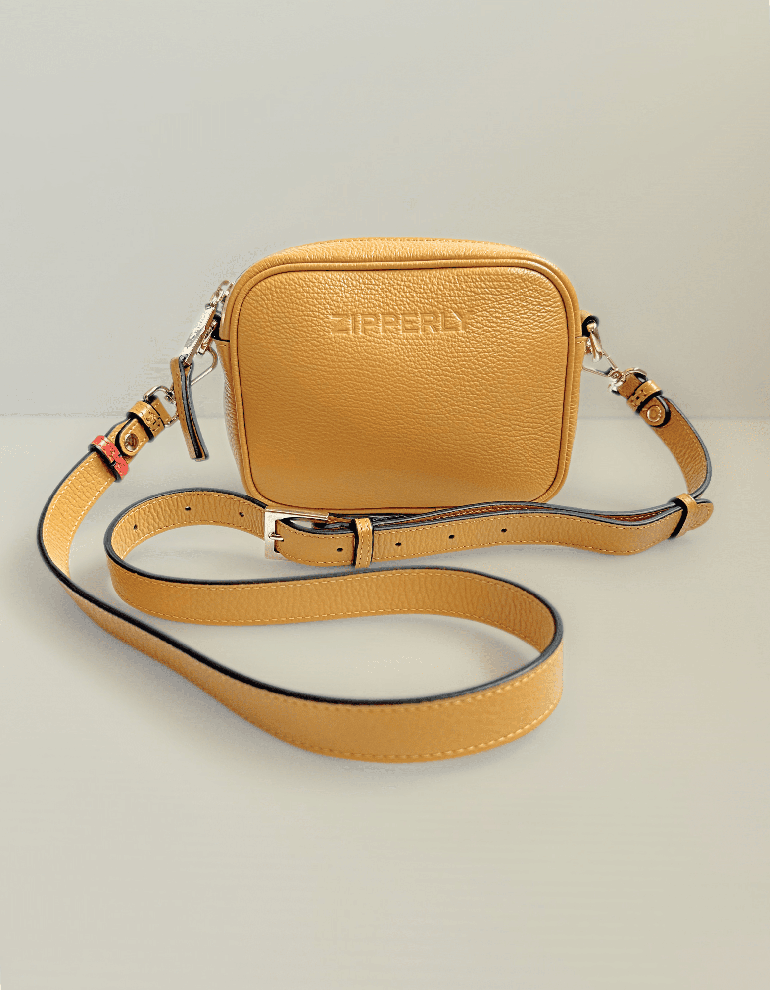 Italian Leather Crossbody Bags for Everyday Wear - ZIPPERLY