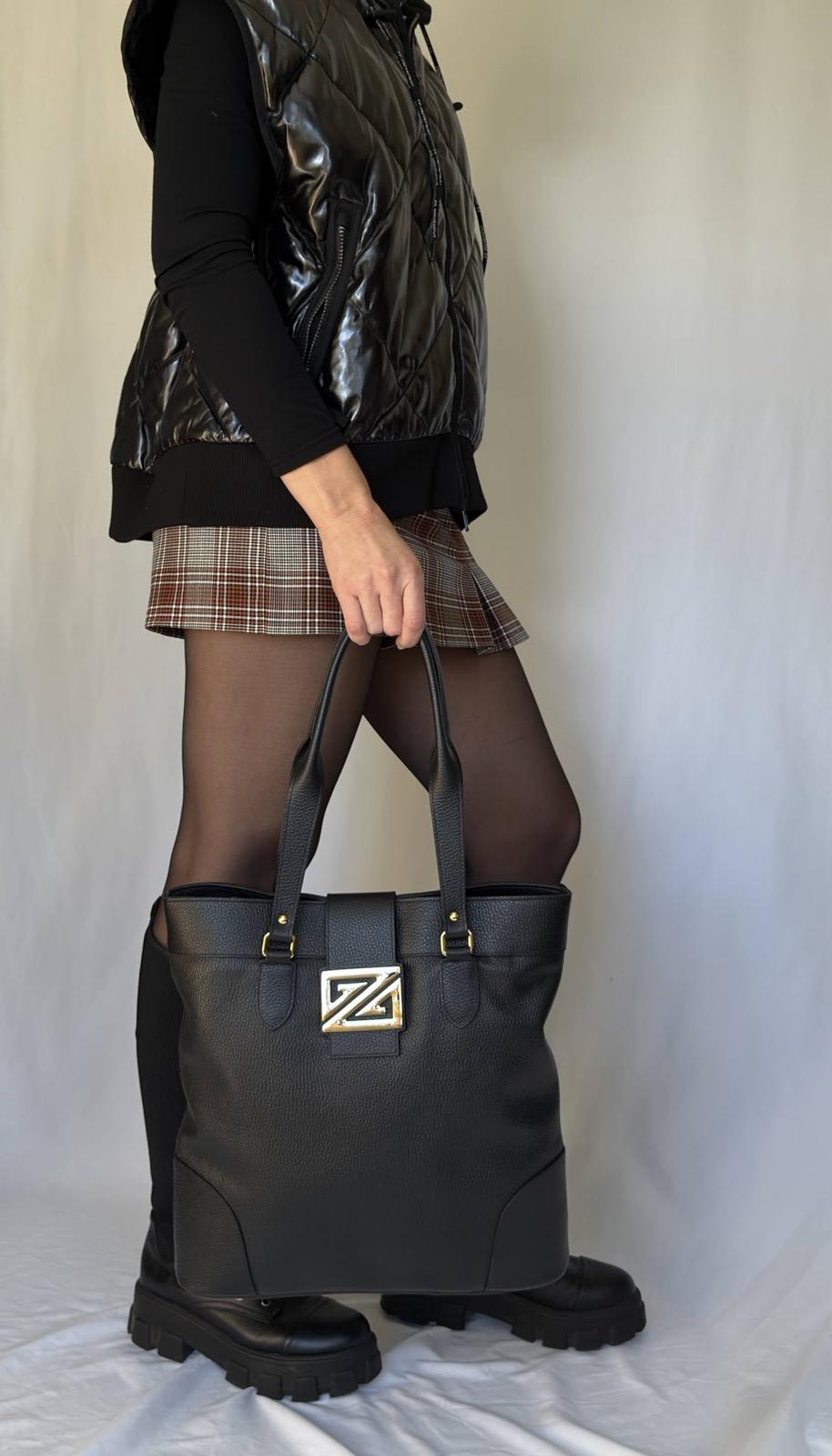Zoey Bag – Bolsa Tote de Couro para Trabalho e Viagem – Couro Legítimo Italiano – Feita na Itália